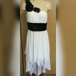 One shoulder asymmetrical dress